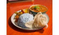 Curry Chicken Rice Bowl from Nana Dolly's Cafe