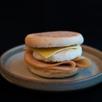 Chicken Ham & Egg Muffin from Snappy Bowls